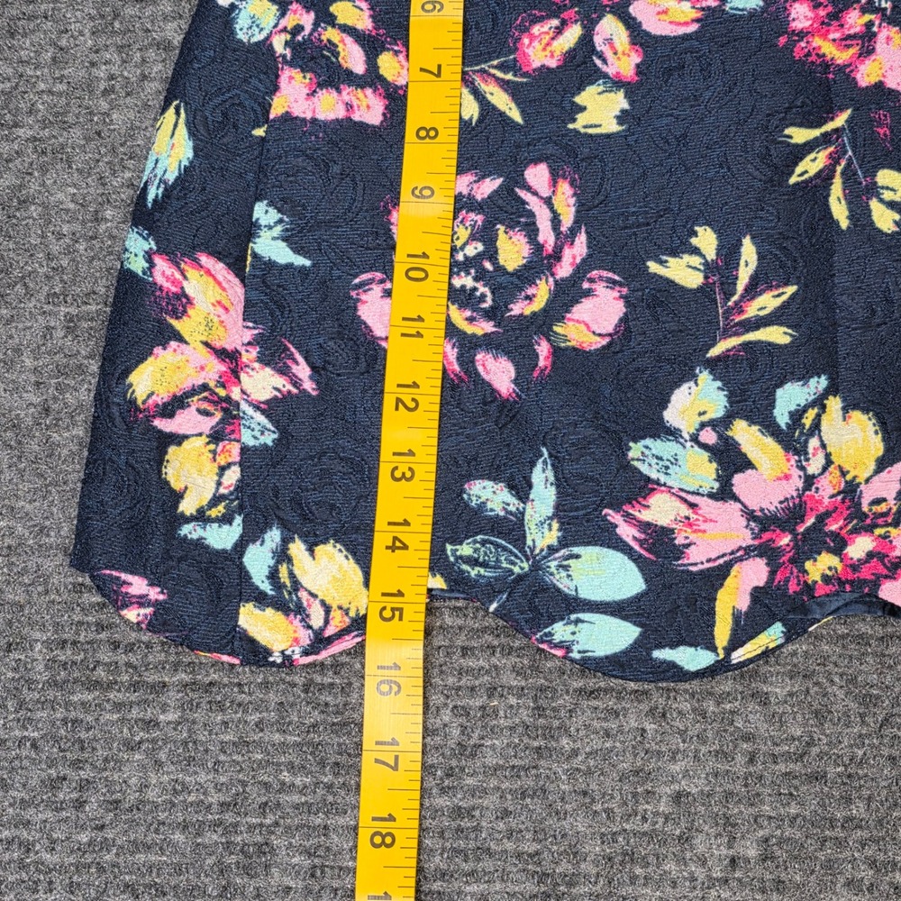 Lush Floral Jacquard Scalloped Mini Skirt Women's Size Large Navy‎ Pink Yellow - Picture 10 of 10